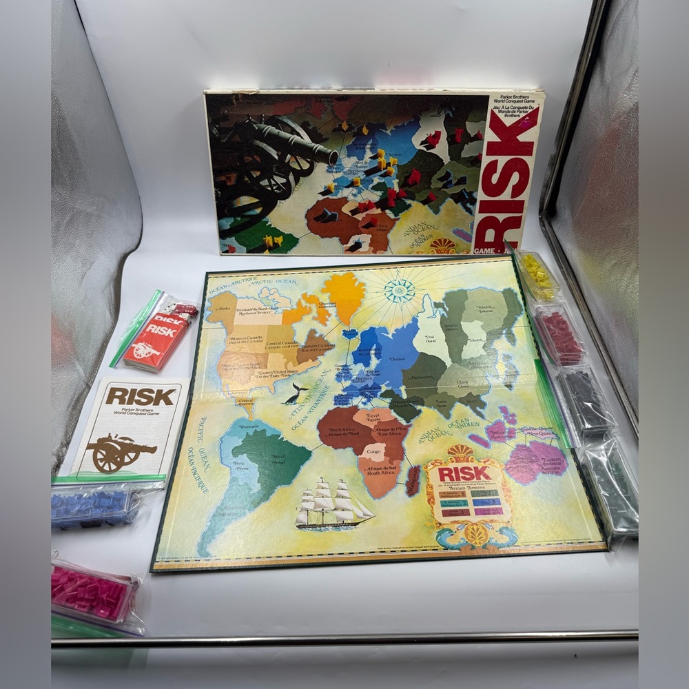 Vintage 1975 Parker Bros Risk Game Complete